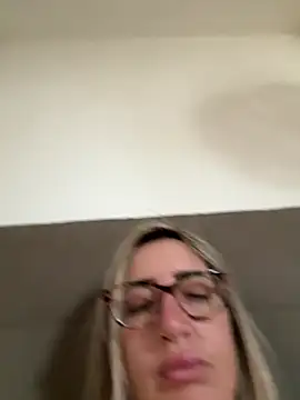 Snapshot of casalinga88 chatting on 03/09/25, 11:25 casalinga88 online show from 03/09/25, 11:25