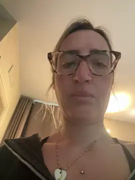 Snapshot of casalinga88 chatting on 03/15/25, 07:20 casalinga88 online show from 03/15/25, 07:20