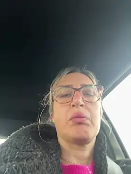 Snapshot of casalinga88 chatting on 03/15/25, 02:23 casalinga88 online show from 03/15/25, 02:23