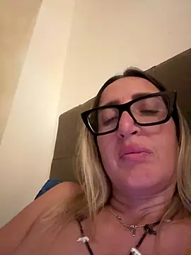 casalinga88 online show from 11/15/25, 11:32