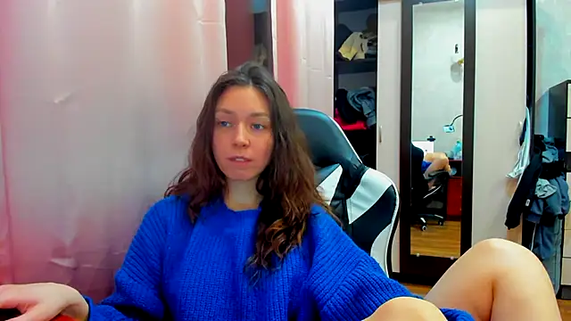 Adela Vetta online show from 01/12/25, 08:36