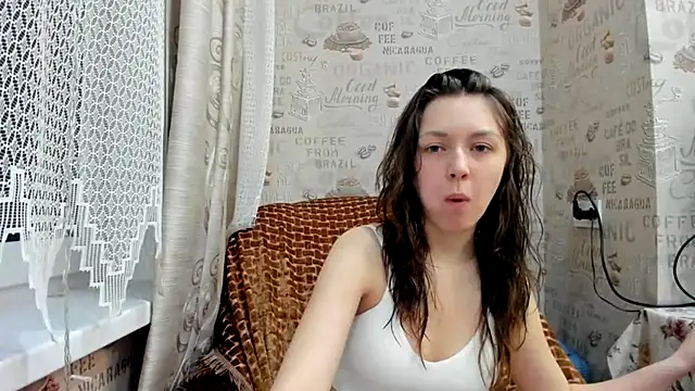 Adela Vetta online show from 03/07/25, 07:38