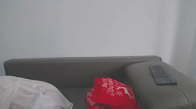 Snapshot of KarlyGray10 chatting on 01/13/25, 09:52 KarlyGray10 online show from 01/13/25, 09:52