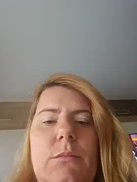 KarlyGray10 online show from 10/03/25, 10:56