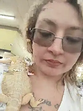 Snapshot of xWhoreAbleX_Pika chatting on 02/24/25, 09:20 xWhoreAbleX Pika online show from 02/24/25, 09:20