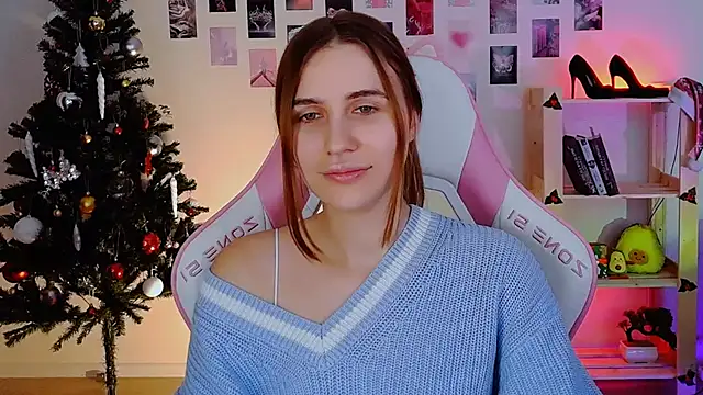 AliceCharmy online show from 12/19/24, 03:08