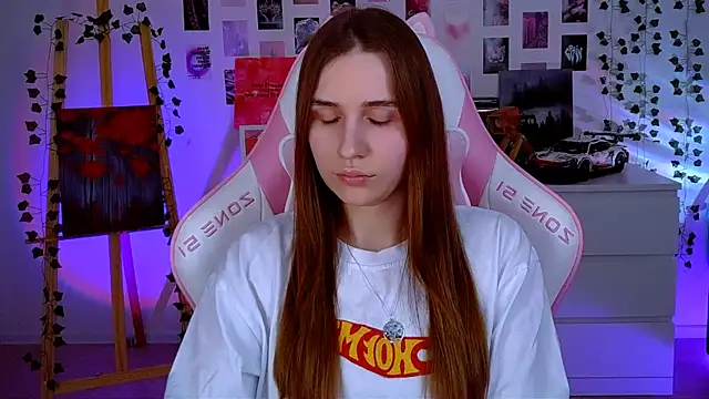 AliceCharmy online show from 02/27/25, 05:47