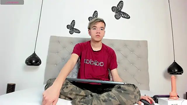 Snapshot of bunny_maxi chatting on 12/06/24, 01:22 bunny maxi online show from 12/06/24, 01:22