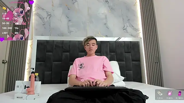 Snapshot of bunny_maxi chatting on 02/09/25, 03:34 bunny maxi online show from 02/09/25, 03:34