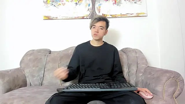Snapshot of bunny_maxi chatting on 02/25/25, 12:34 bunny maxi online show from 02/25/25, 12:34