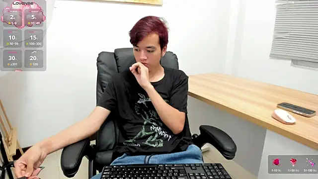 bunny maxi online show from 09/18/25, 12:29