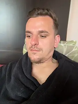 Huge cock22cm online show from 06/05/26, 01:28