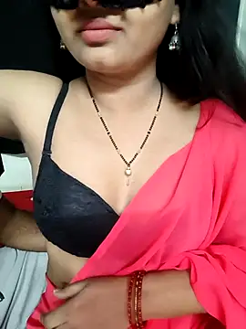 Snapshot of Magical-Couple-telugu chatting on 04/01/26, 01:12 Magical-Couple-telugu online show from 04/01/26, 01:12