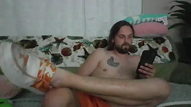Snapshot of VitaminDrewFl chatting on 05/07/26, 01:55 VitaminDrewFl online show from 05/07/26, 01:55