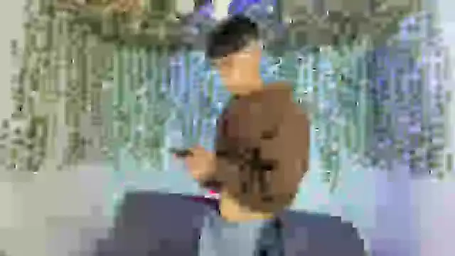 oliverhot2005 online show from 09/26/25, 08:13