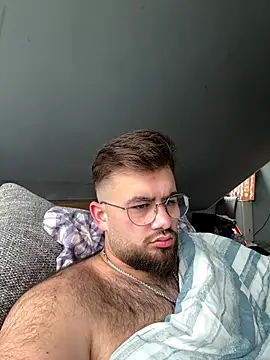 Snapshot of yxssxn24403 chatting on 10/03/25, 09:50 yxssxn24403 online show from 10/03/25, 09:50