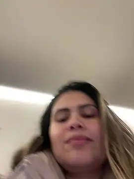 Snapshot of melanny10 chatting on 01/18/25, 03:27 melanny10 online show from 01/18/25, 03:27