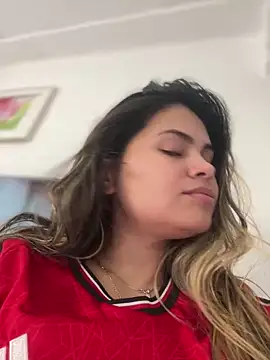 Snapshot of melanny10 chatting on 02/07/25, 10:19 melanny10 online show from 02/07/25, 10:19