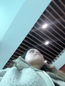 Snapshot of melanny10 chatting on 02/18/25, 12:06 melanny10 online show from 02/18/25, 12:06