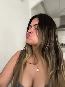 Snapshot of melanny10 chatting on 03/16/25, 09:16 melanny10 online show from 03/16/25, 09:16