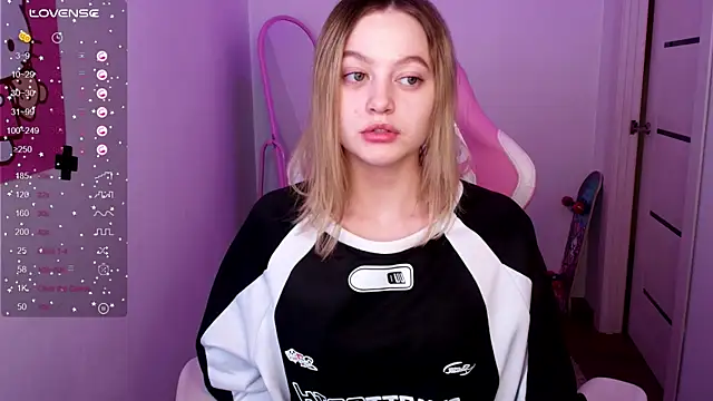 n0 nude online show from 01/14/25, 09:09