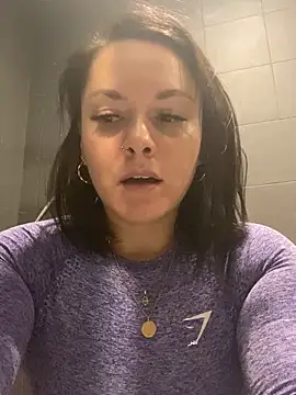 Snapshot of Luccreccia_ chatting on 09/28/25, 09:25 Luccreccia  online show from 09/28/25, 09:25