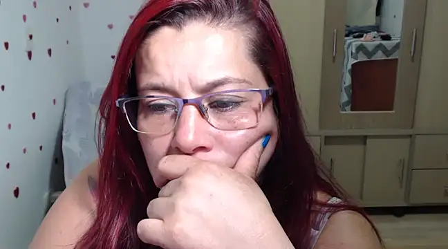 lilisa777 online show from 01/13/25, 11:49