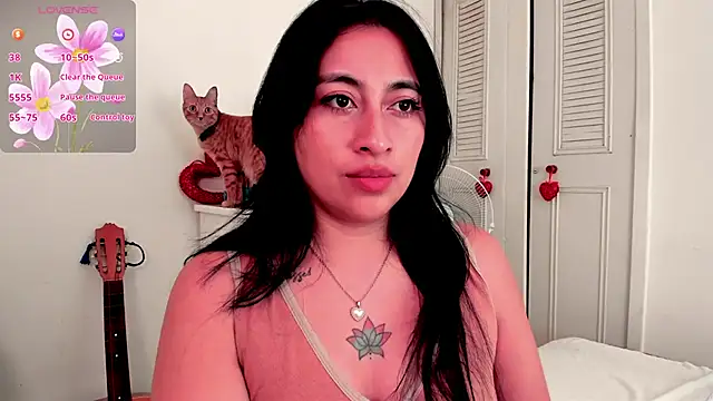 Snapshot of LisaHadwin chatting on 11/20/25, 06:18 LisaHadwin online show from 11/20/25, 06:18