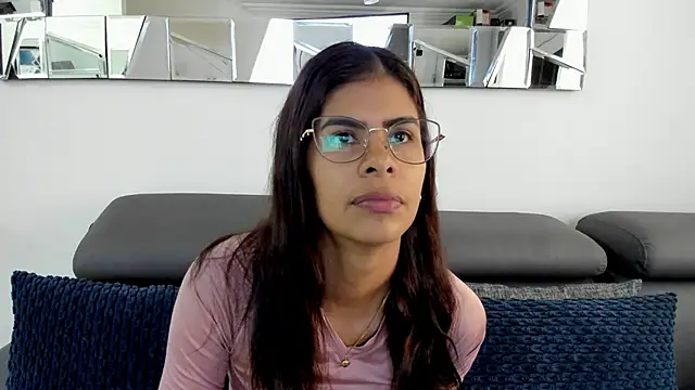 karlina charlotte1 online show from 03/12/25, 12:57