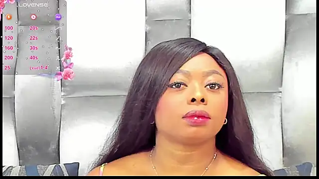 CamilaBenitez online show from 06/11/26, 12:14