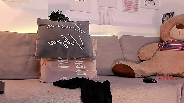 Nicolle foxy online show from 02/13/25, 12:13