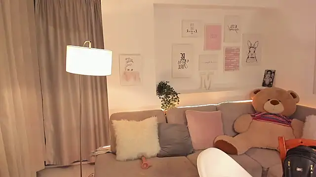 Nicolle foxy online show from 03/12/25, 08:10