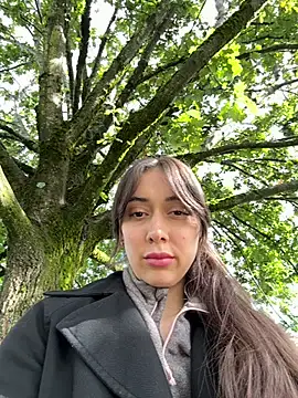 emiliasommer online show from 09/27/25, 10:53