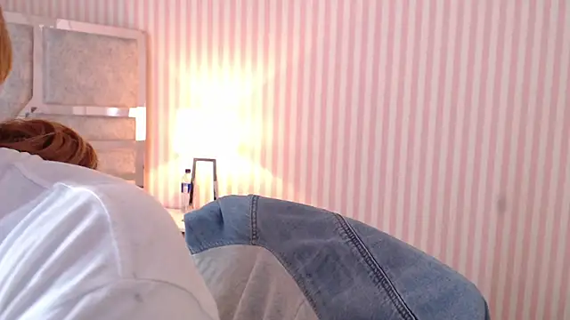 ViioletaMora online show from 01/19/25, 11:43