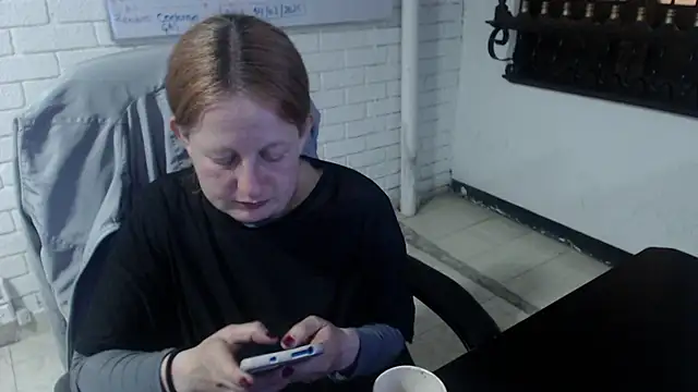 ViioletaMora online show from 02/08/25, 11:55
