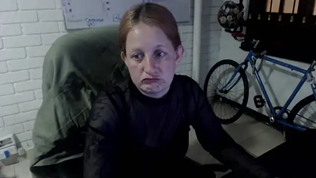 ViioletaMora online show from 02/10/25, 11:13