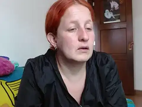 Snapshot of ViioletaMora chatting on 09/20/25, 08:10 ViioletaMora online show from 09/20/25, 08:10