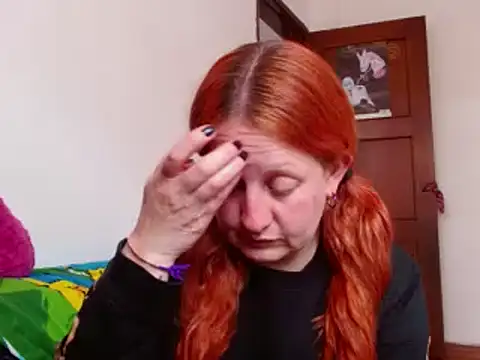 ViioletaMora online show from 10/20/25, 08:20