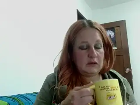 ViioletaMora online show from 10/26/25, 05:13