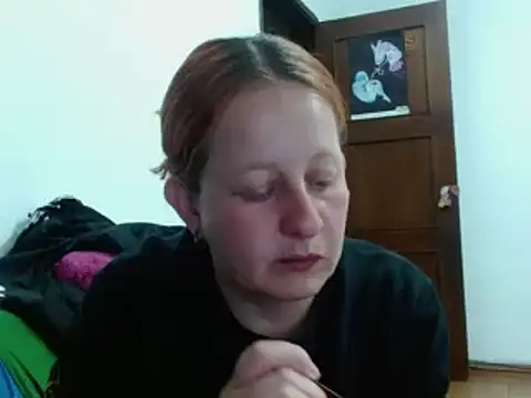 Snapshot of ViioletaMora chatting on 11/02/25, 11:18 ViioletaMora online show from 11/02/25, 11:18