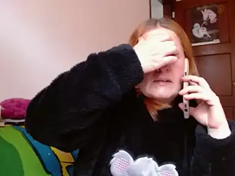 Snapshot of ViioletaMora chatting on 11/13/25, 05:34 ViioletaMora online show from 11/13/25, 05:34