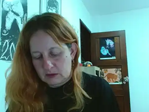 Snapshot of ViioletaMora chatting on 04/24/26, 05:21 ViioletaMora online show from 04/24/26, 05:21