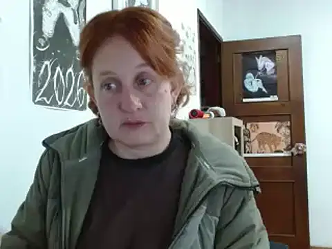 Snapshot of ViioletaMora chatting on 04/26/26, 04:21 ViioletaMora online show from 04/26/26, 04:21