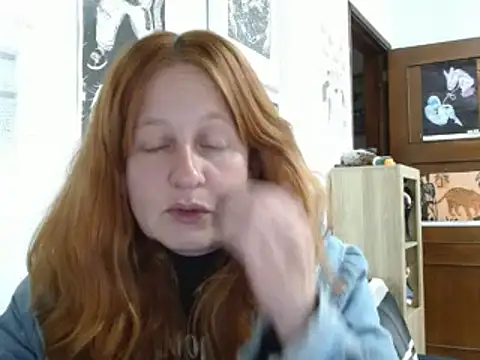 Snapshot of ViioletaMora chatting on 05/11/26, 03:01 ViioletaMora online show from 05/11/26, 03:01