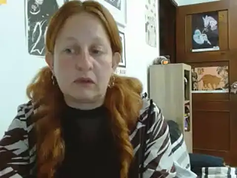 Snapshot of ViioletaMora chatting on 05/22/26, 01:13 ViioletaMora online show from 05/22/26, 01:13