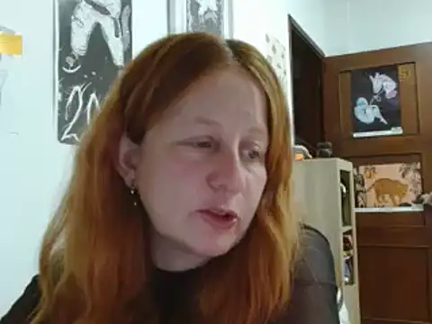 Snapshot of ViioletaMora chatting on 05/23/26, 02:39 ViioletaMora online show from 05/23/26, 02:39