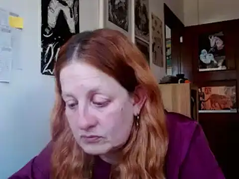 Snapshot of ViioletaMora chatting on 06/11/26, 09:13 ViioletaMora online show from 06/11/26, 09:13