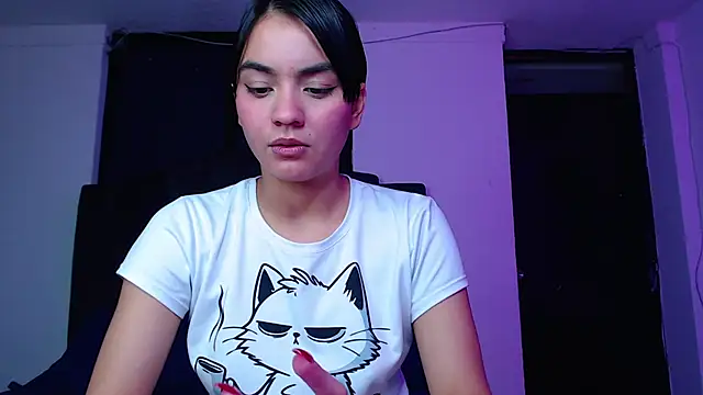 Snapshot of Ariel_Zeo1 chatting on 02/21/26, 07:37 Ariel Zeo1 online show from 02/21/26, 07:37