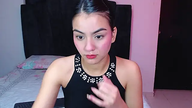Snapshot of Ariel_Zeo1 chatting on 03/13/26, 07:53 Ariel Zeo1 online show from 03/13/26, 07:53
