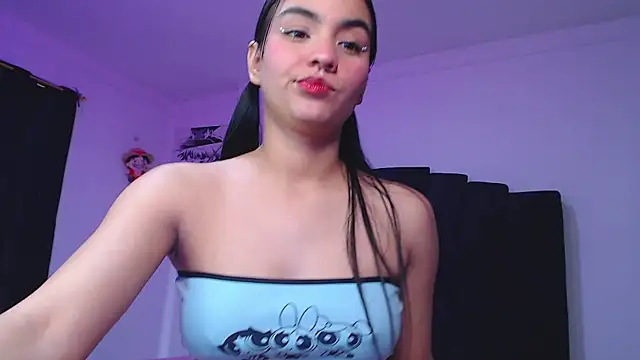Snapshot of Ariel_Zeo1 chatting on 04/17/26, 07:39 Ariel Zeo1 online show from 04/17/26, 07:39